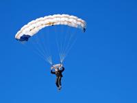 德布劳内连续十二场比赛得分超过战术调整，勇士挑战极限！